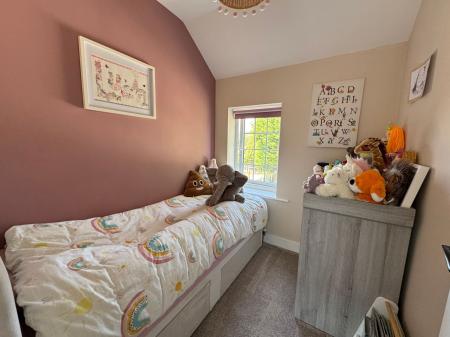 3 bedroom Semi-detached house for sale in Station Street, Castle Gresley, DE11