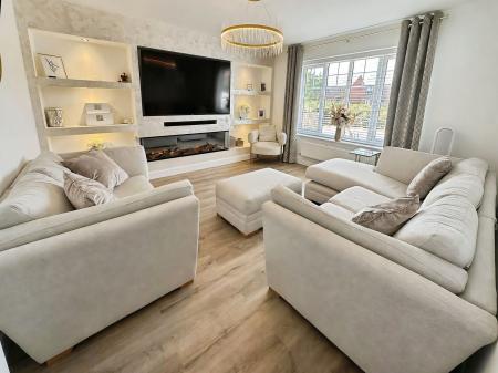 4 bedroom Detached house for sale in Osprey Drive, Branston, DE14