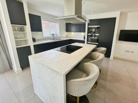 4 bedroom Detached house for sale in Osprey Drive, Branston, DE14