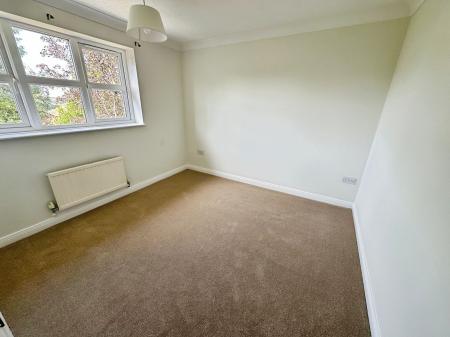 5 bedroom Detached house for sale in Ashworth Avenue, Burton-On-Trent, DE15