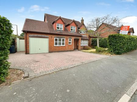 Ashworth Avenue, Burton-On-Trent, DE15