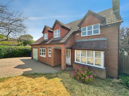 5 bedroom Detached house for sale in Ashworth Avenue, Burton-On-Trent, DE15