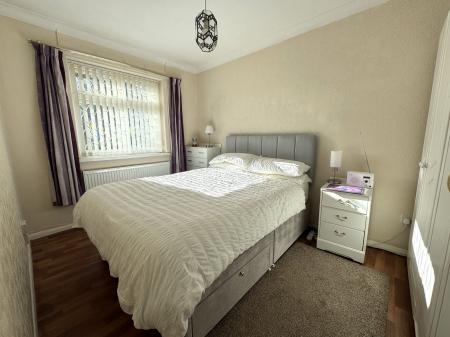 2 bedroom Semi-detached bungalow for sale in Faversham Road, Burton-On-Trent, DE13