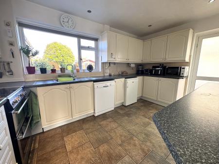 2 bedroom Semi-detached bungalow for sale in Faversham Road, Burton-On-Trent, DE13