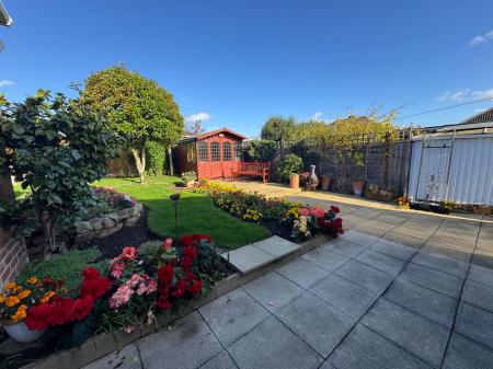 2 bedroom Semi-detached bungalow for sale in Faversham Road, Burton-On-Trent, DE13