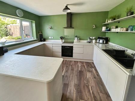 4 bedroom Semi-detached house for sale in Woodland Road, Stanton, DE15