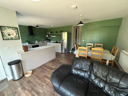 4 bedroom Semi-detached house for sale in Woodland Road, Stanton, DE15
