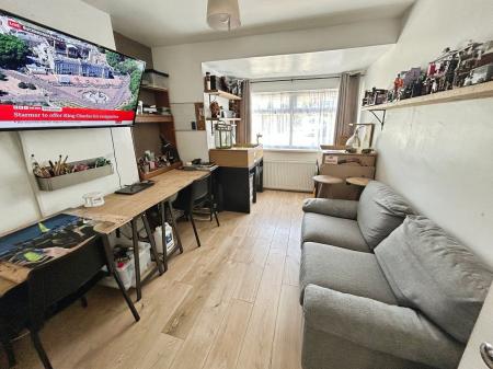 4 bedroom Semi-detached house for sale in Woodland Road, Stanton, DE15