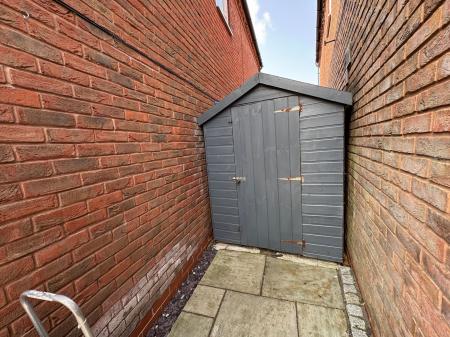 4 bedroom Detached house for sale in The Chase, Rosliston, DE12