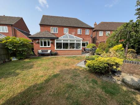 4 bedroom Detached house for sale in The Chase, Rosliston, DE12