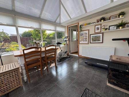 4 bedroom Detached house for sale in The Chase, Rosliston, DE12