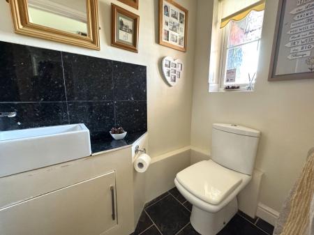 4 bedroom Detached house for sale in The Chase, Rosliston, DE12
