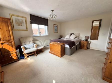 4 bedroom Detached house for sale in The Chase, Rosliston, DE12