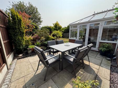4 bedroom Detached house for sale in The Chase, Rosliston, DE12