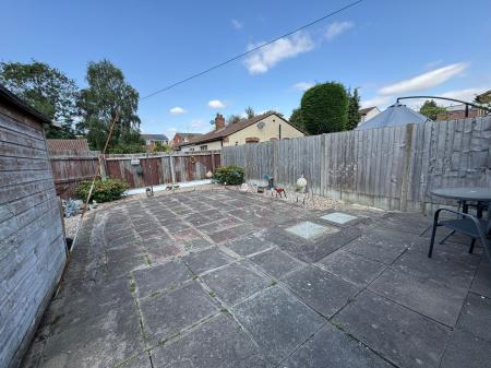2 bedroom Semi-detached bungalow for sale in Amberwood, Newhall, DE11