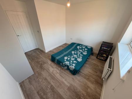 3 bedroom Semi-detached house to let in Topaz Gardens, Newhall, DE11