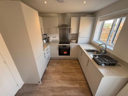 3 bedroom Semi-detached house to let in Topaz Gardens, Newhall, DE11