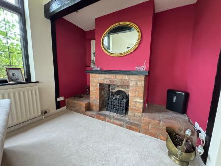 4 bedroom Detached house for sale in Hawthornes, 39 Rolleston Road, Burton upon Trent, Staffordshire, DE13 0JT