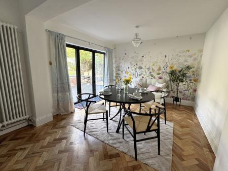 3 bedroom Detached house for sale in Burton Road, Castle Gresley, DE11