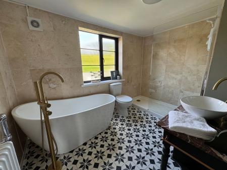 3 bedroom Detached house for sale in Burton Road, Castle Gresley, DE11