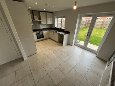 3 bedroom Semi-detached house to let in Coppice Road, Tatenhill, DE13