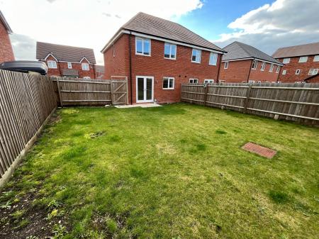 3 bedroom Semi-detached house to let in Coppice Road, Tatenhill, DE13
