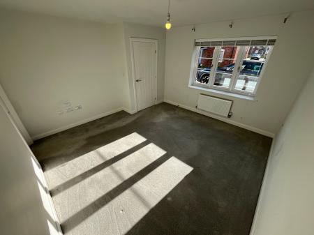 3 bedroom Semi-detached house to let in Coppice Road, Tatenhill, DE13