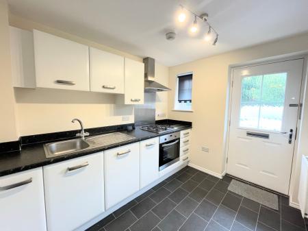 2 bedroom Terraced House to let in Merton Close, Church Gresley, DE11