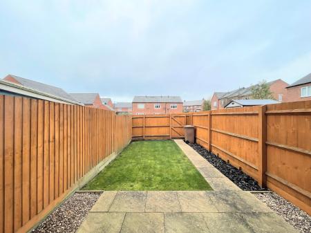 2 bedroom Terraced House to let in Merton Close, Church Gresley, DE11
