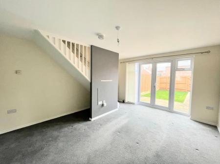 2 bedroom Terraced House to let in Merton Close, Church Gresley, DE11