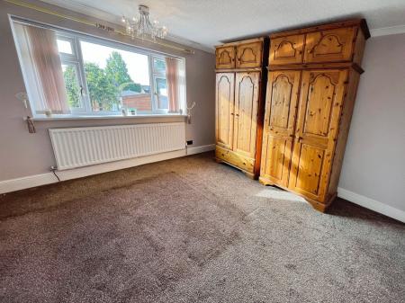 2 bedroom Detached bungalow for sale in Pear Tree Avenue, Newhall, DE11