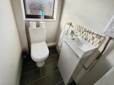 2 bedroom Detached bungalow for sale in Pear Tree Avenue, Newhall, DE11