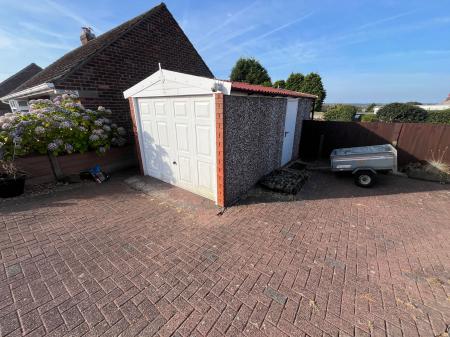 2 bedroom Detached bungalow for sale in Pear Tree Avenue, Newhall, DE11