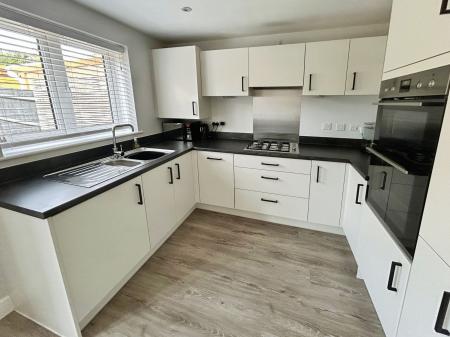 3 bedroom Terraced House for sale in Rockingham Way, Stanton, DE15