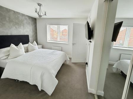 3 bedroom Terraced House for sale in Rockingham Way, Stanton, DE15