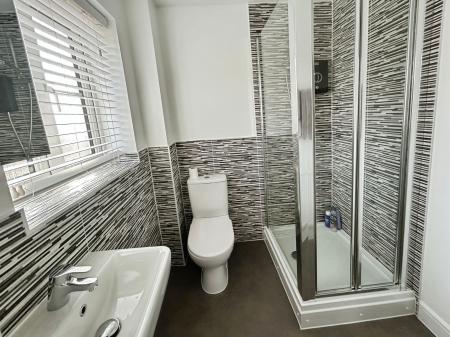 3 bedroom Terraced House for sale in Rockingham Way, Stanton, DE15
