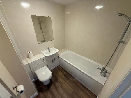 2 bedroom Flat to let in Civic Way, Willow Court Civic Way, DE11