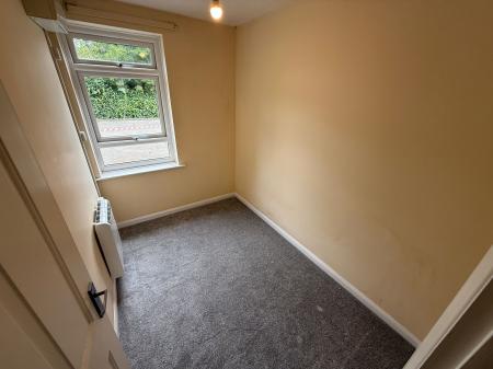 2 bedroom Flat to let in Civic Way, Willow Court Civic Way, DE11