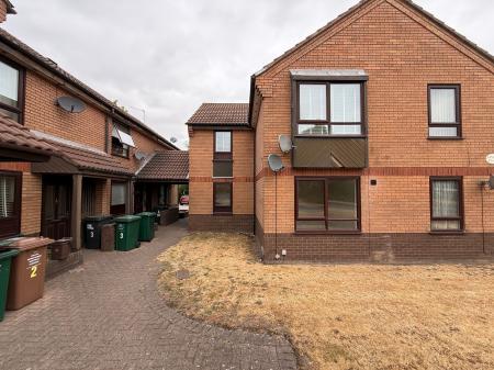 2 bedroom Flat to let in Civic Way, Willow Court Civic Way, DE11