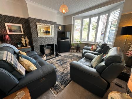 3 bedroom Semi-detached house for sale in Bretby Lane, Bretby, DE15