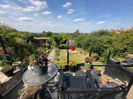 3 bedroom Semi-detached house for sale in Bretby Lane, Bretby, DE15