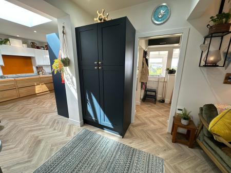 3 bedroom Semi-detached house for sale in Bretby Lane, Bretby, DE15