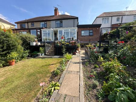 3 bedroom Semi-detached house for sale in Bretby Lane, Bretby, DE15