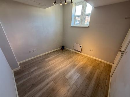 1 bedroom Flat to let in Waterloo Street, Waterloo Court Waterloo Street, DE14