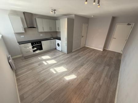 1 bedroom Flat to let in Waterloo Street, Waterloo Court Waterloo Street, DE14