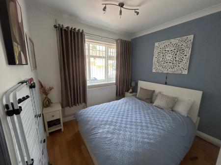 3 bedroom Semi-detached bungalow for sale in Lewis Drive, Burton-On-Trent, DE13