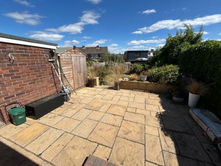 3 bedroom Semi-detached bungalow for sale in Lewis Drive, Burton-On-Trent, DE13