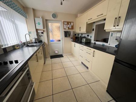 4 bedroom Detached house for sale in Holme Farm Avenue, Burton-On-Trent, DE15