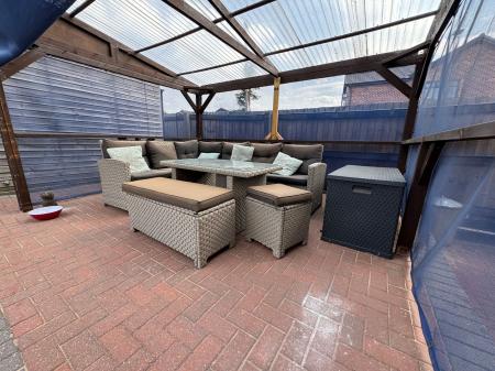 4 bedroom Detached house for sale in Holme Farm Avenue, Burton-On-Trent, DE15