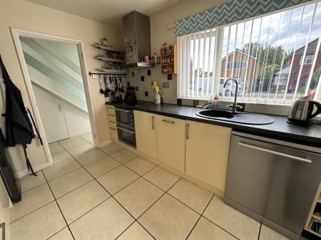 4 bedroom Detached house for sale in Holme Farm Avenue, Burton-On-Trent, DE15